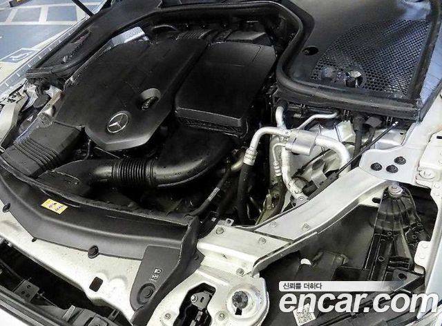 Mercedes-Benz E-Class E220d Exclusive