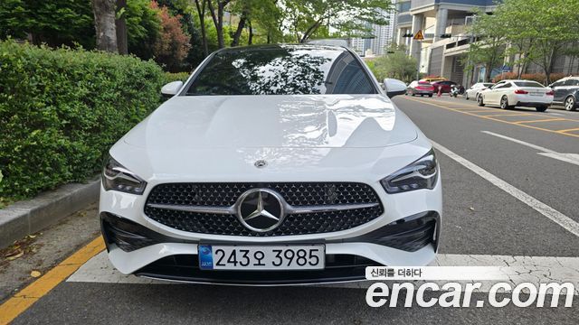 Mercedes-Benz CLA-Class CLA250 4MATIC