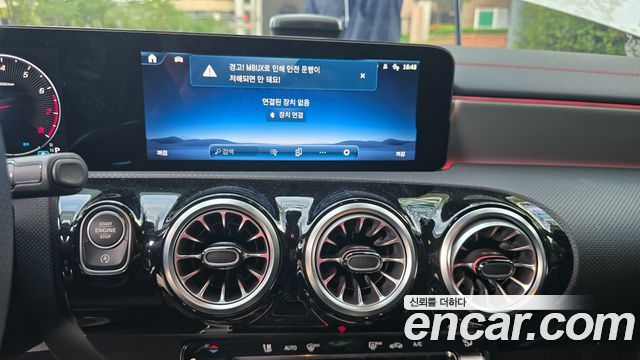 Mercedes-Benz CLA-Class CLA250 4MATIC