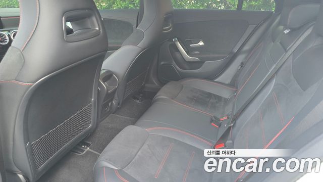 Mercedes-Benz CLA-Class CLA250 4MATIC