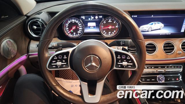 Mercedes-Benz E-Class E220d 4MATIC Exclusive