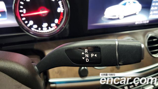 Mercedes-Benz E-Class E220d 4MATIC Exclusive