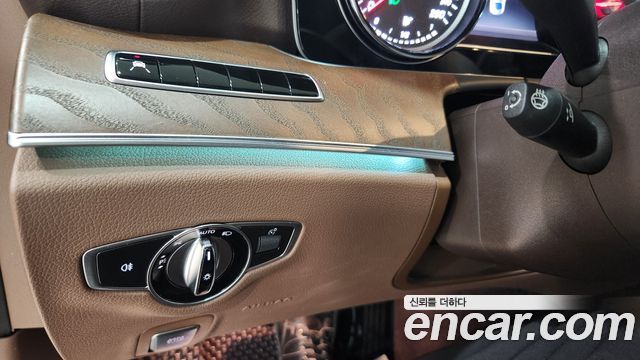 Mercedes-Benz E-Class E220d 4MATIC Exclusive