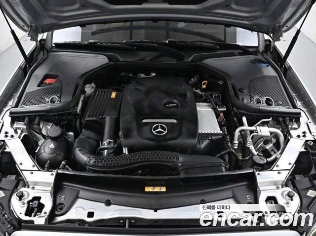 Mercedes-Benz E-Class E300 4MATIC AV Intelligent Drive