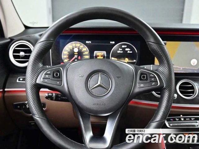 Mercedes-Benz E-Class E300 4MATIC AV Intelligent Drive