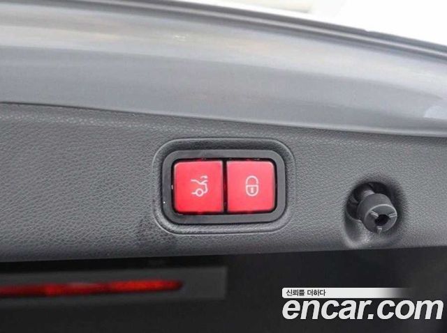 Mercedes-Benz E-Class E300 4MATIC AV Intelligent Drive