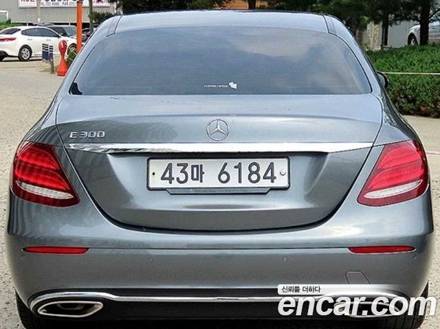 Mercedes-Benz E-Class E300 Avantgarde