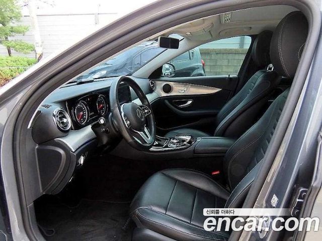 Mercedes-Benz E-Class E300 Avantgarde