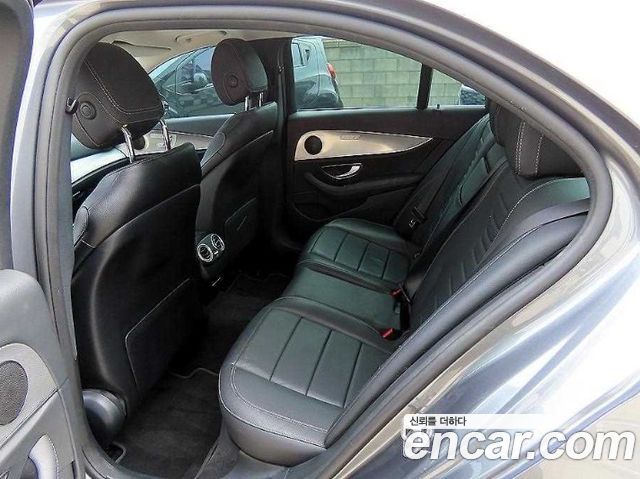 Mercedes-Benz E-Class E300 Avantgarde