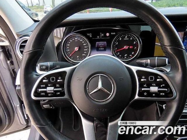 Mercedes-Benz E-Class E300 Avantgarde