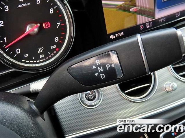 Mercedes-Benz E-Class E300 Avantgarde