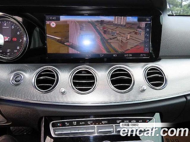 Mercedes-Benz E-Class E300 Avantgarde