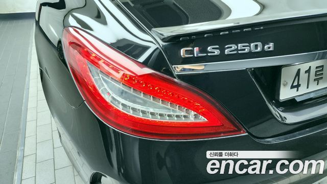 Mercedes-Benz CLS-Class CLS250 d 4MATIC AMG Line