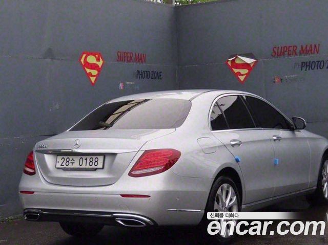 Mercedes-Benz E-Class E220d Exclusive