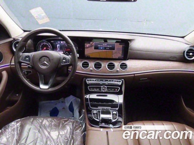 Mercedes-Benz E-Class E220d Exclusive