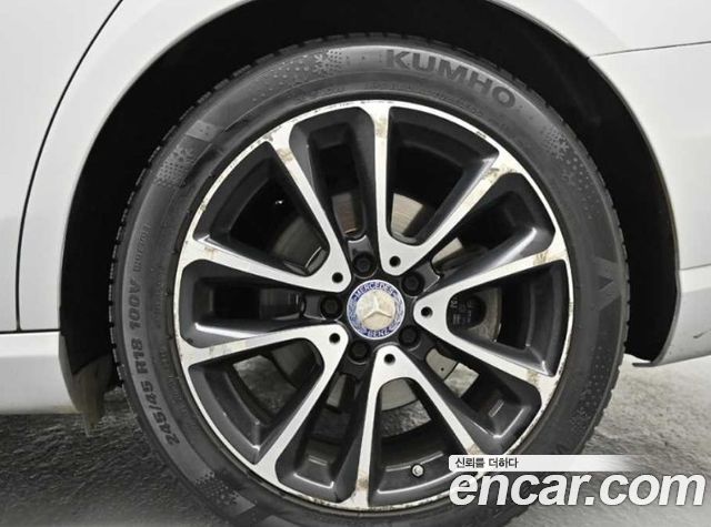Mercedes-Benz E-Class E300 Avantgarde