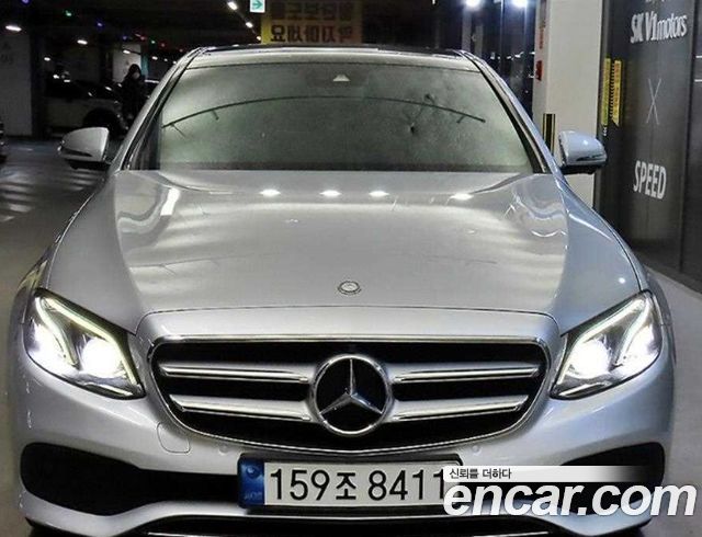 Mercedes-Benz E-Class E300 4MATIC Avnatgarde