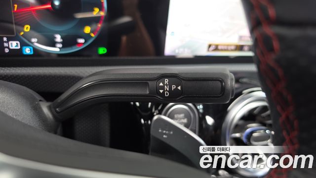 Mercedes-Benz CLA-Class CLA250 4MATIC