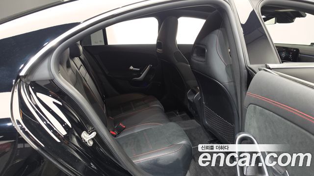 Mercedes-Benz CLA-Class CLA250 4MATIC