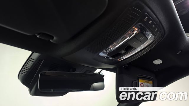 Mercedes-Benz CLA-Class CLA250 4MATIC