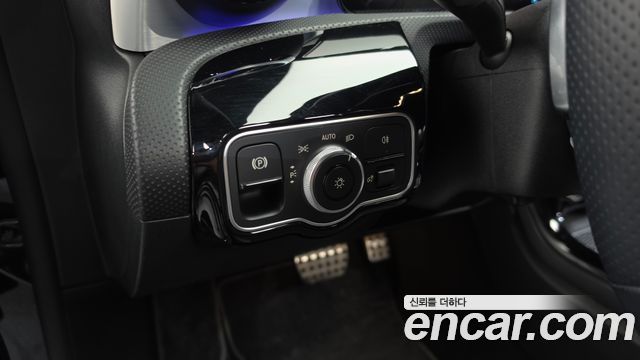 Mercedes-Benz CLA-Class CLA250 4MATIC
