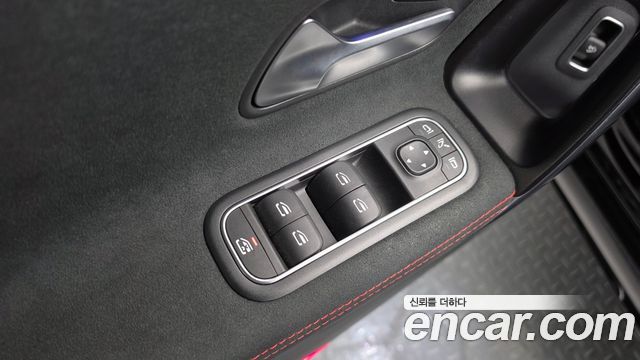 Mercedes-Benz CLA-Class CLA250 4MATIC