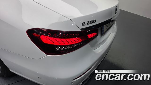 Mercedes-Benz E-Class E250 Avantgarde