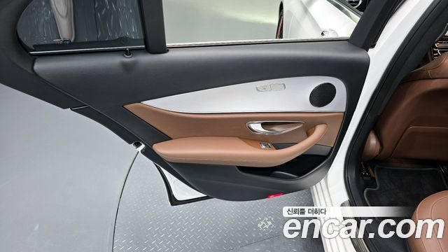 Mercedes-Benz E-Class E250 Avantgarde