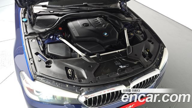 BMW 5-Series 520i Luxury