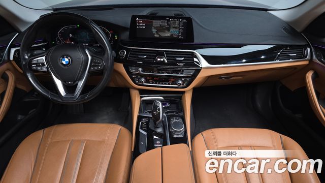 BMW 5-Series 520i Luxury