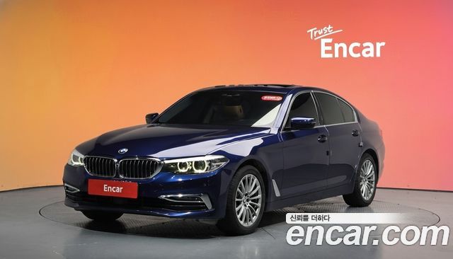 BMW 5-Series 520i Luxury