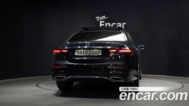 Mercedes-Benz E-Class E350 4MATIC AMG Line