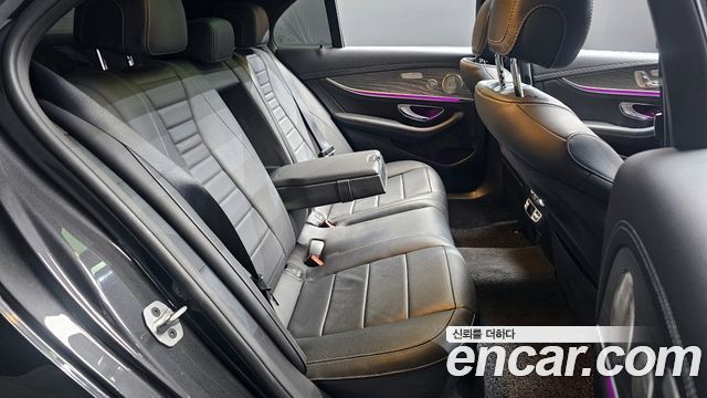 Mercedes-Benz E-Class E350 4MATIC AMG Line