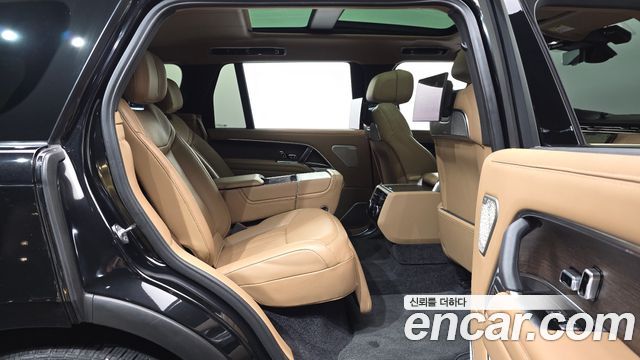 Land Rover Range Rover D350 Autobiography Long Wheel Base