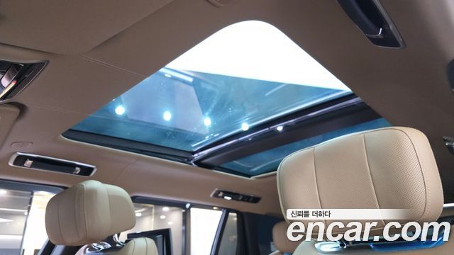 Land Rover Range Rover D350 Autobiography Long Wheel Base