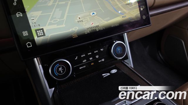Land Rover Range Rover D350 Autobiography Long Wheel Base