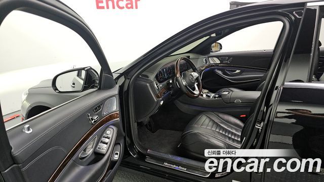 Mercedes-Benz S-Class S560L 4MATIC