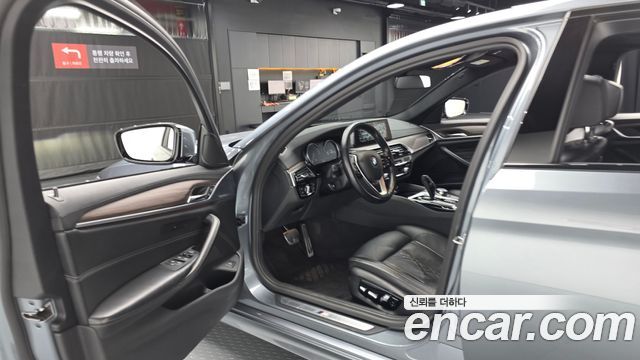 BMW 5-Series 520d M Sport Package Plus
