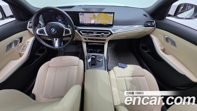 BMW 3-Series 330e M Sport