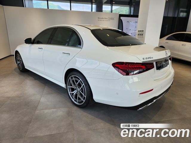 Mercedes-Benz E-Class E220d 4MATIC AMG Line