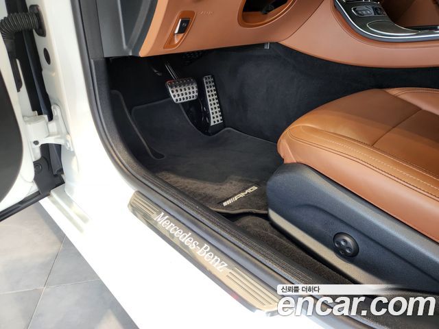 Mercedes-Benz E-Class E220d 4MATIC AMG Line