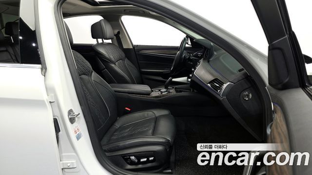 BMW 5-Series 530i Luxury Plus