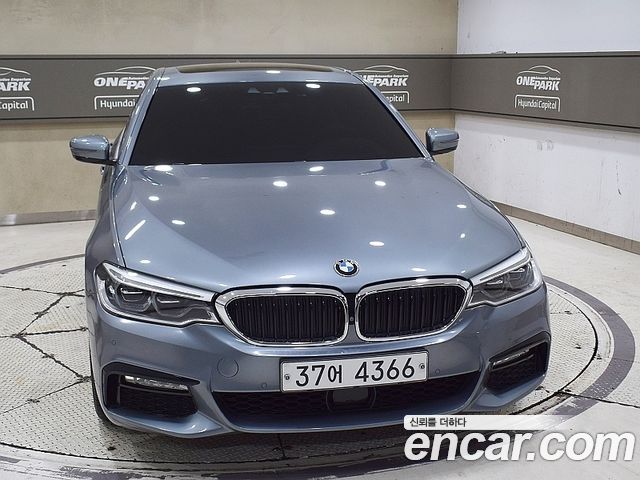 BMW 5-Series 530i M Sport Package Plus