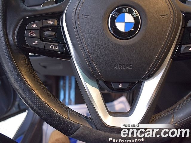 BMW 5-Series 530i M Sport Package Plus