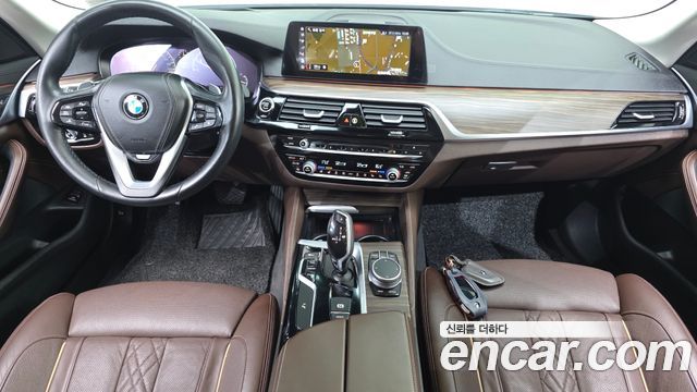BMW 5-Series 530i xDrive Luxury Plus