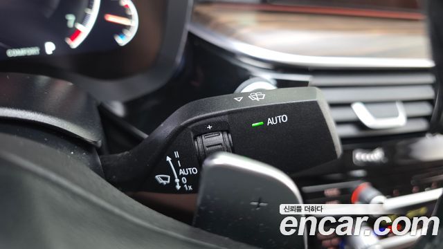BMW 5-Series 530i xDrive Luxury Plus