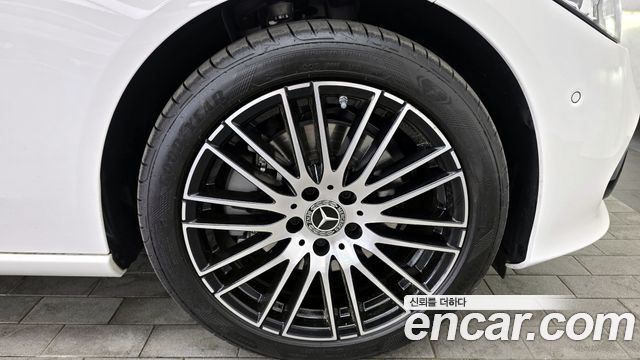 Mercedes-Benz C-Class C200 Avantgarde