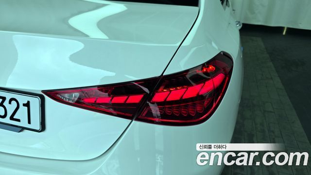 Mercedes-Benz C-Class C200 Avantgarde