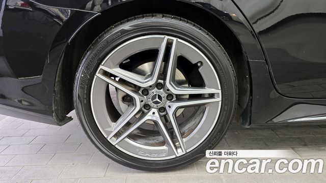 Mercedes-Benz CLS-Class CLS300d AMG Line