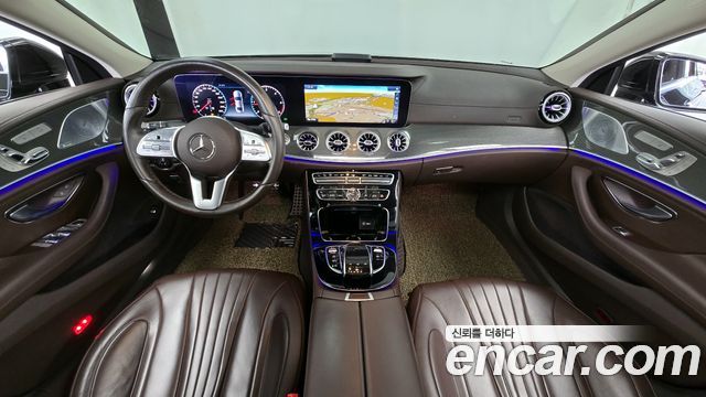 Mercedes-Benz CLS-Class CLS300d AMG Line